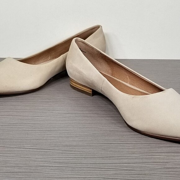 Caslon Luna Pointy Toe Flat, Nude Nubuck, Womens Size 6.5 - Picture 4 of 9